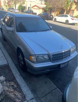 2000 Mercedes-Benz C-Class