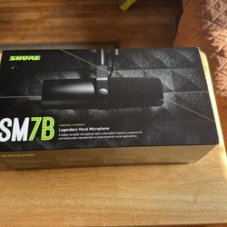 Shure SM7B Microphone Broadcast Podcast Recording Gaming Streaming Microphone