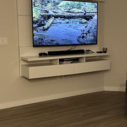 65 Inch Tv With Floating Wall United