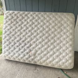 Full Size Mattress 