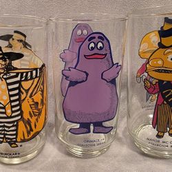 Vtg McDonald's Collector Series drinking glasses Set