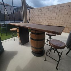 Farm Style Table With Stools 