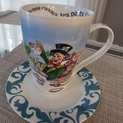 Alice In Wonderland Tea Cup