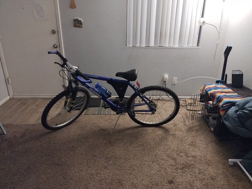 Men's 18 Spd Mountain Bike New!!!