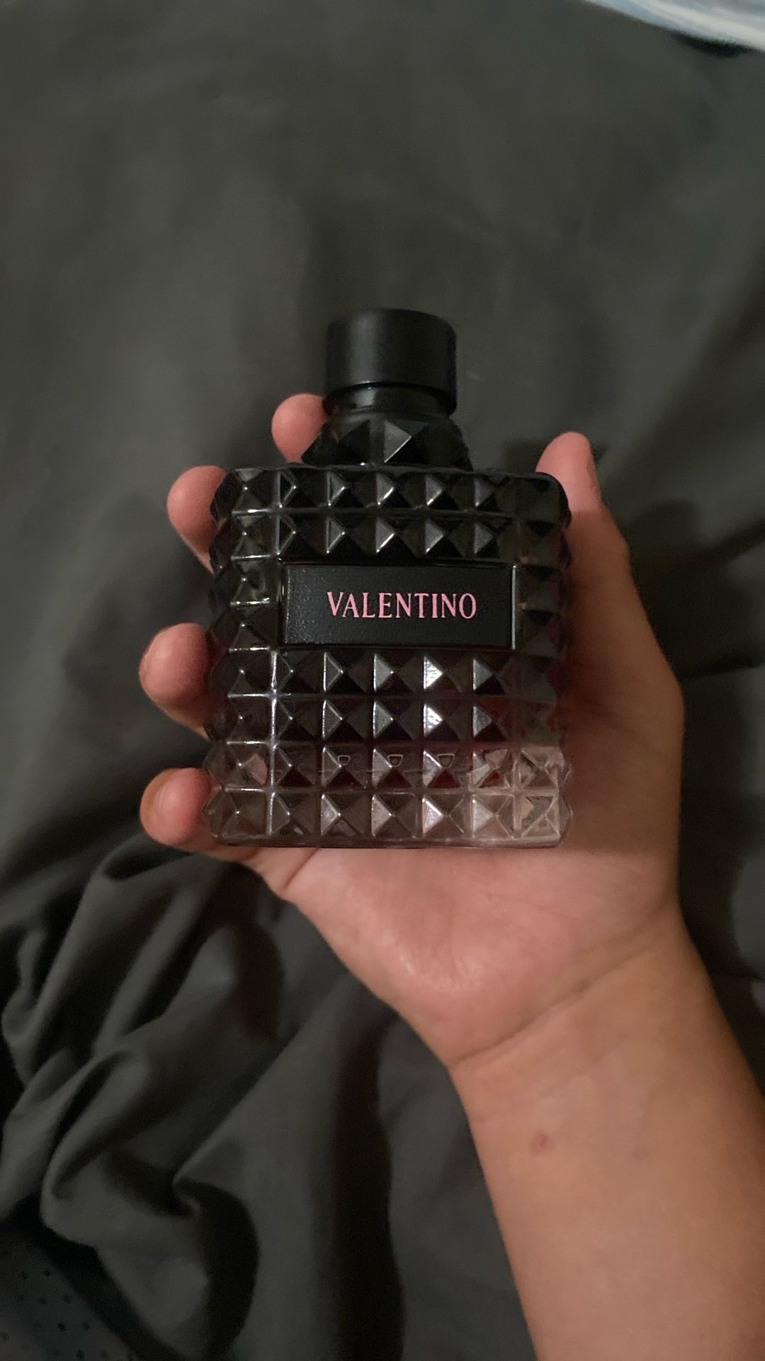 VALENTINO DONNA BORN IN ROMA