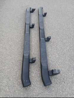 2022 tacoma side steps