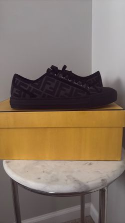 FENDI Sneakers -NEW w/box