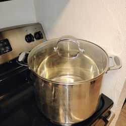 David Burke Pot With Lid