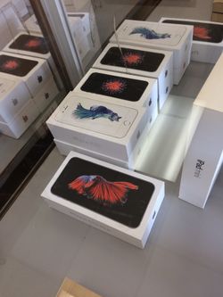 6s plus 16 gb 230$ iPhone 6s 180$