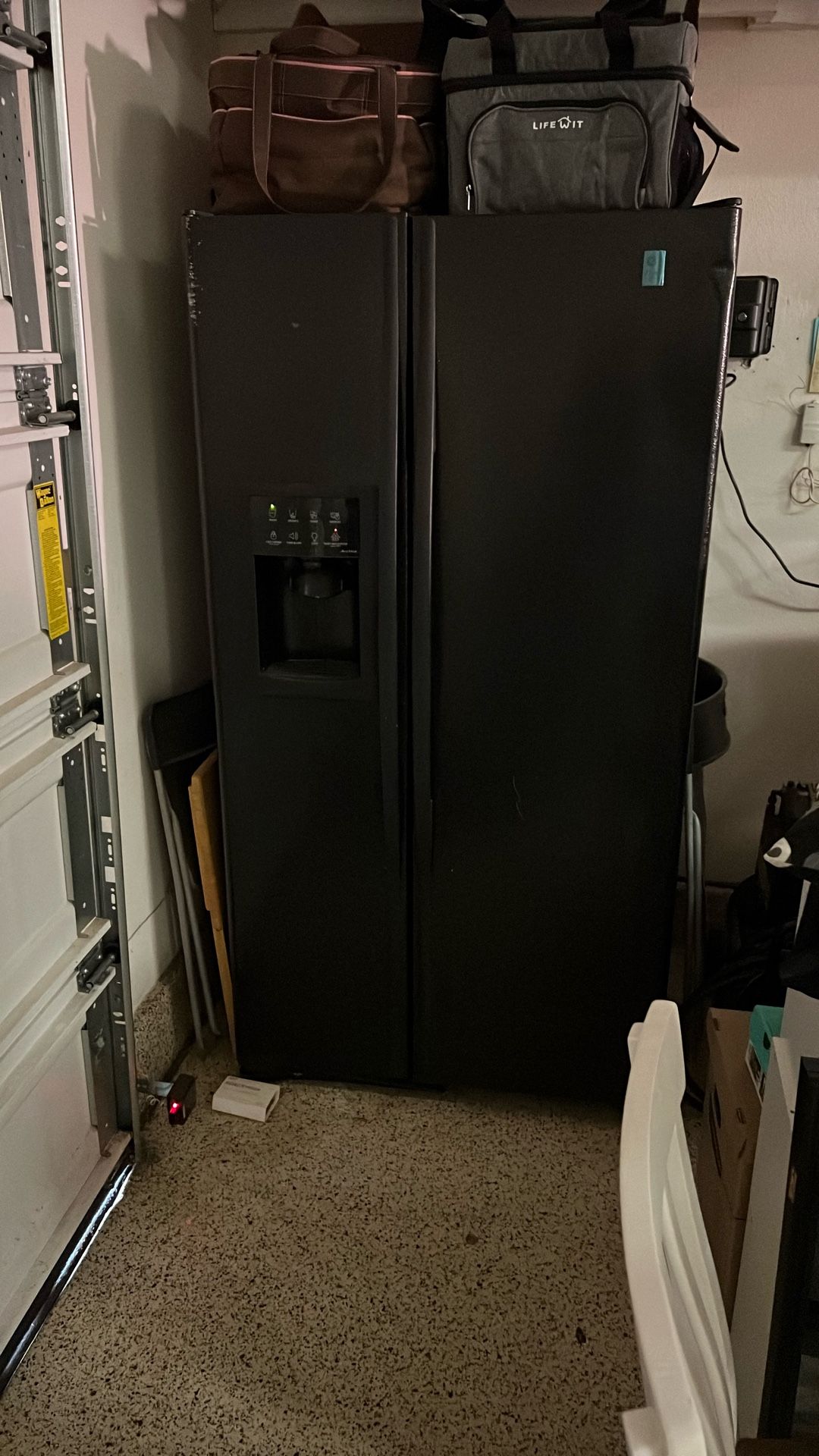 Refrigerator