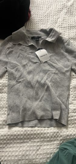 Forever 21 Ladies Knit Top Sweater