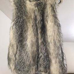 Woman Fur Vest Size Medium 