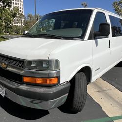 2006 Chevy Exp 3500 Passenger Van