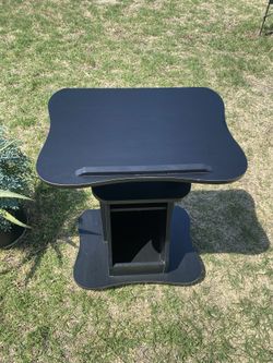 KIDS  DESK 