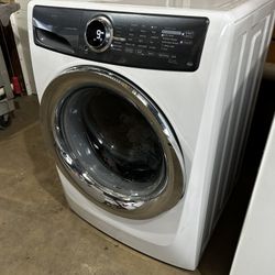 Electrolux Front Loader Washing Machine, Excellent Condition