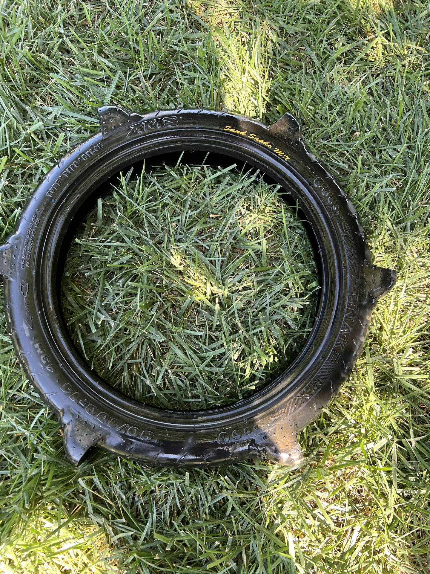 AMS SAND SNAKE MX 6-PADDLE REAR TIRE 90/100-14