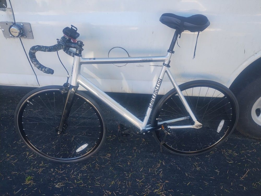 Black Label Racing Bike