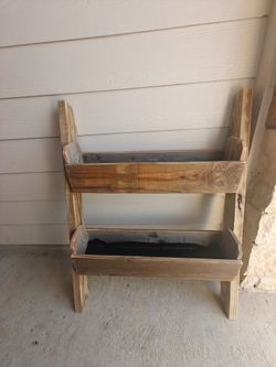 Lean-to, Multi-use, Tiered Planter/Ladder