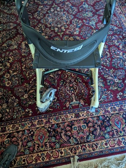 Entesi Wheel Walker Mobility Device