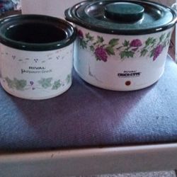 Small Crockpot Pots Good Condition $6.00 Each 