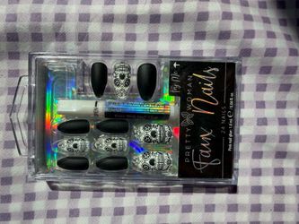 Press on nail kit