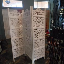 White Wood Carved 3-Panel Room Divider
