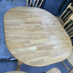 Dining Room Table With Six Chairs In Really Good Condition Whitewood Is What It Says On The Bottom