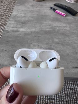 Apple AirPods Pro 1st Generation