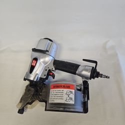 Grip-Rite 2-1/2" 15° Coil Siding / Fencing Pneumatic Nailer GRTCS250-s In Case 817221-1
