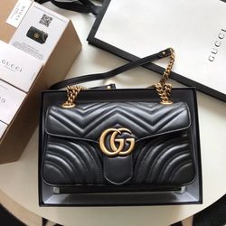 Gucci GG Marmont Small Shoulder Bag Black - Like New