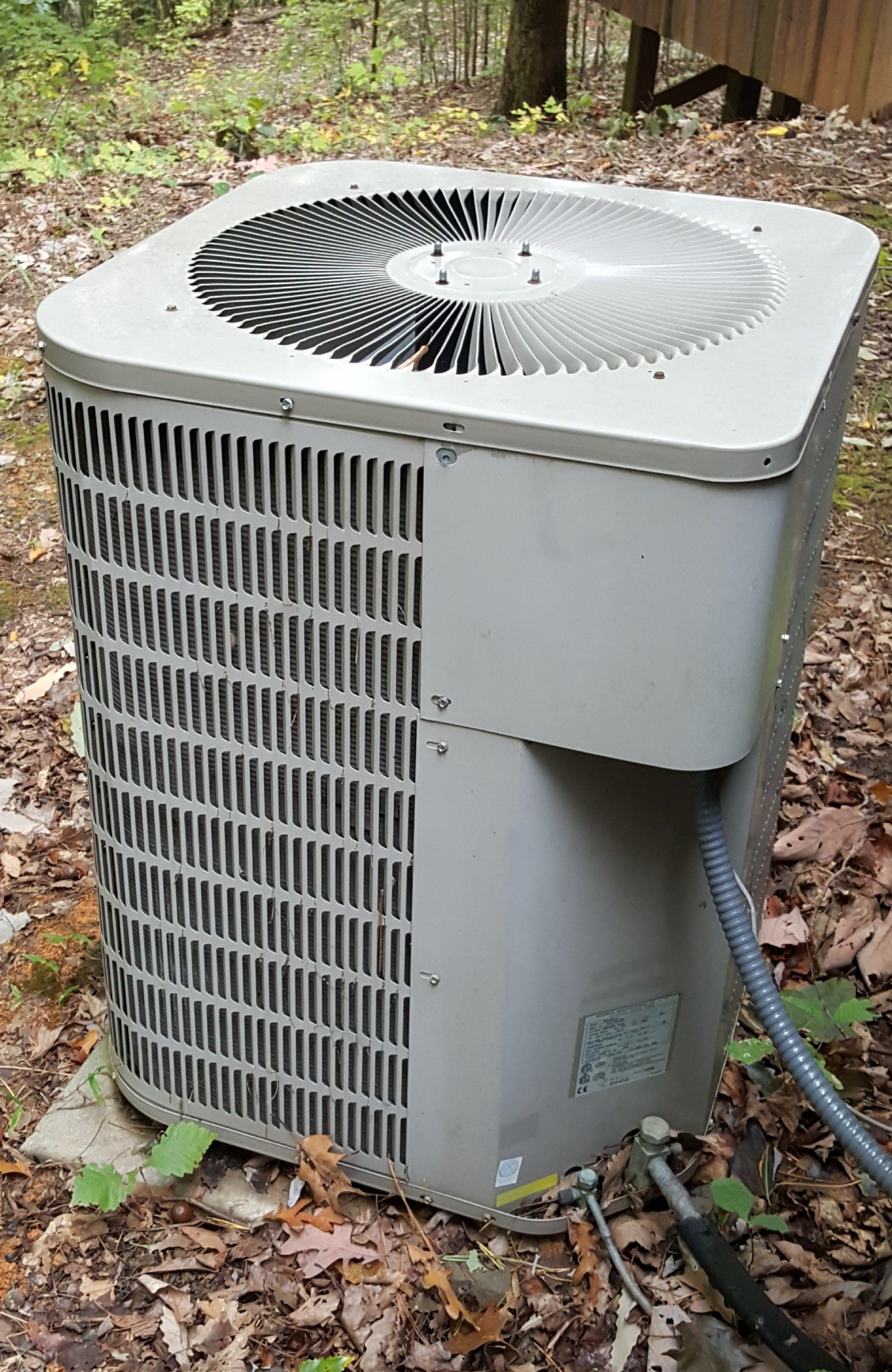 Goodman Model CPJL 42 1 A C Split System complete with Janitrol