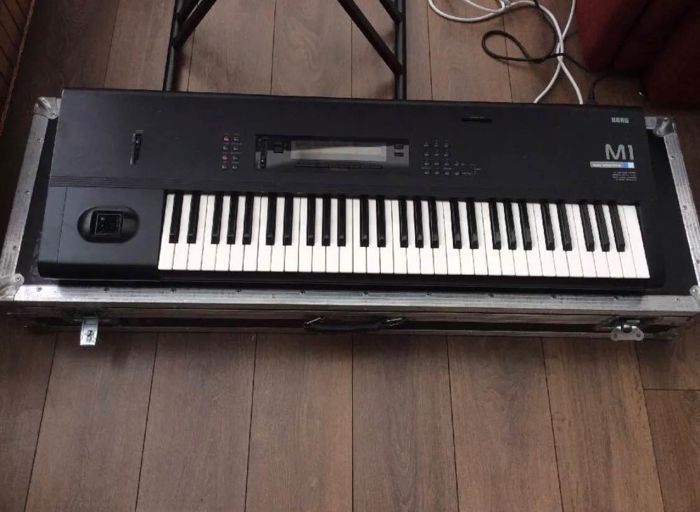 Korg M1