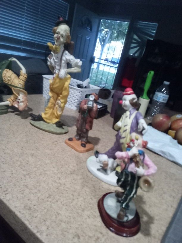 Clowns