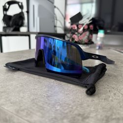 Oakley Sutro Lite