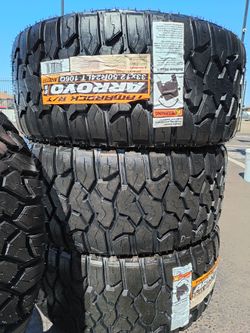 Rims and tires 33x12.50R24