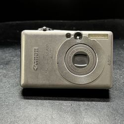 Canon SD300 4MP Digital Camera