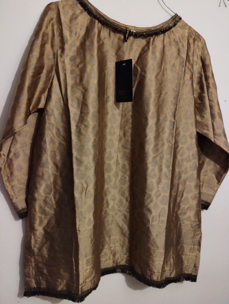 Blusa Nueva$6 Dolares Por Los Dos Size M