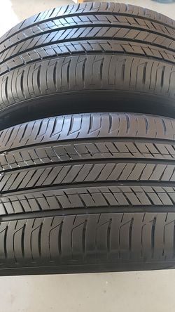 Hankook in great condition 2 tires 215 55 17 60% tread