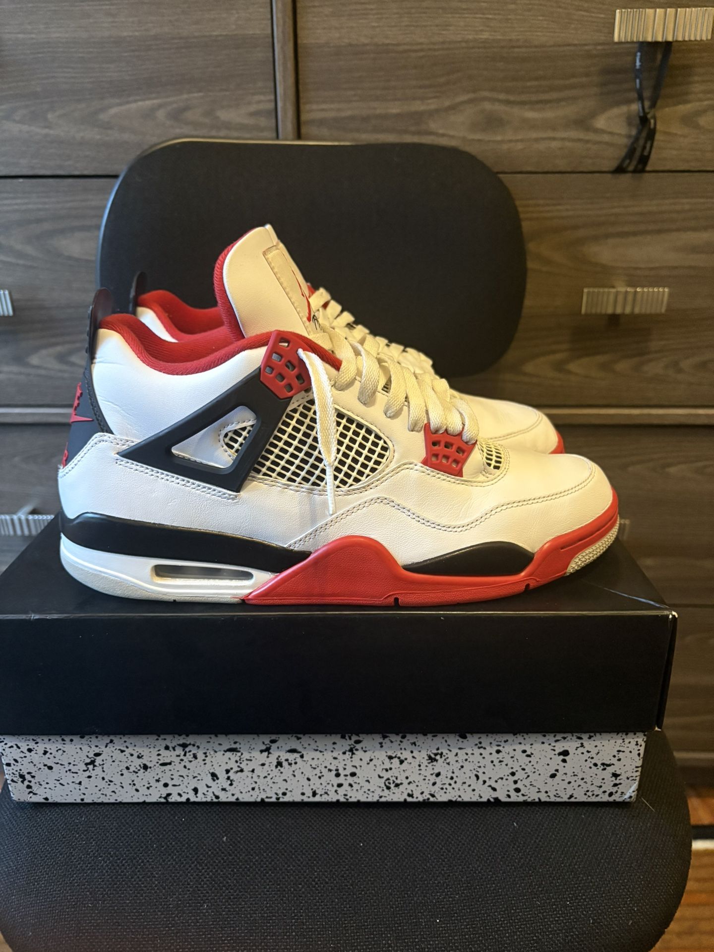 Air Jordan 4 Fire Red 2020