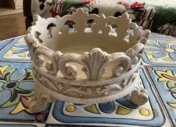 Kirkland’s candle holder