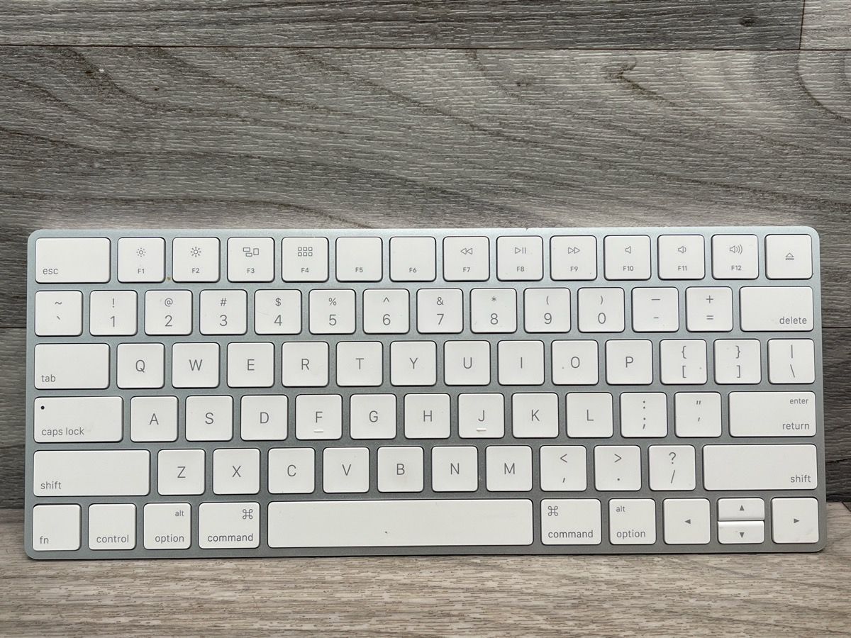 APPLE MAGIC KEYBOARD (USB–C)