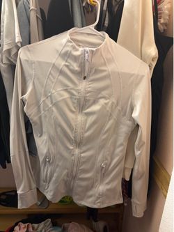 White Lululemon define jacket