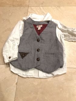 Cat & Jack boys vest size 2T like new