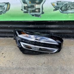 2022-2024 Genesis G70 Headlight Oem