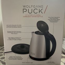 Kitchen/Home/Water kettle/WolfGang Puck/Gifts