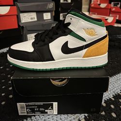 Jordan 1 Mid Oakland size 6Y