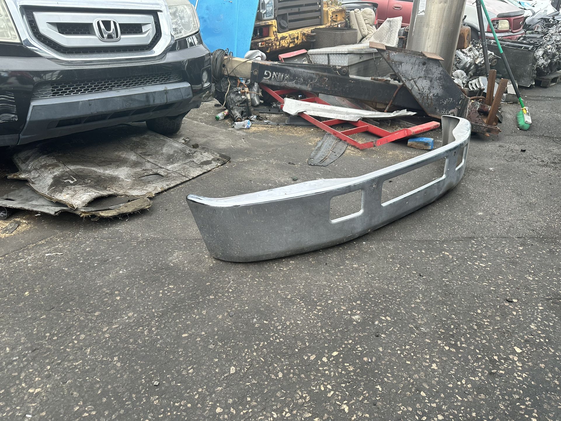 FORD F650 BUMPER ASSEMBLY FRONT