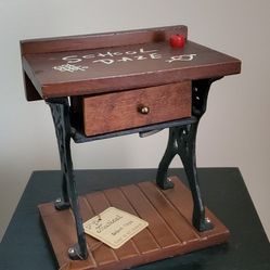 1985 Collectable School Daze Working Music Box