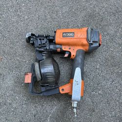Roofing  nailer Ridgid 
