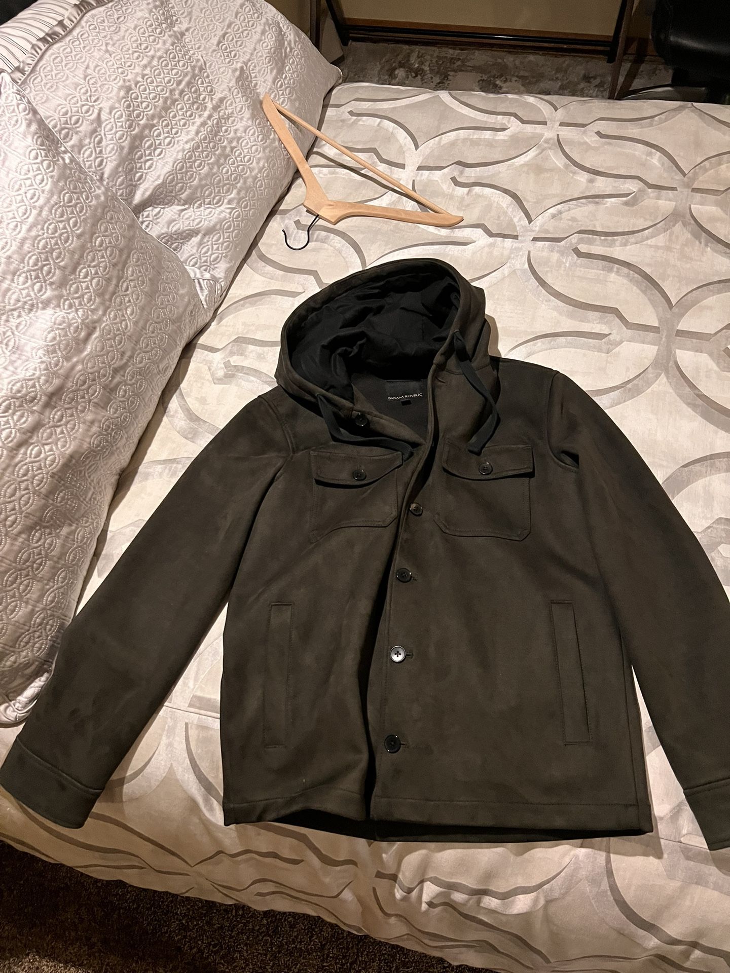 Banana Republic Men’s Vegan Suede Shirt Jacket With Hood